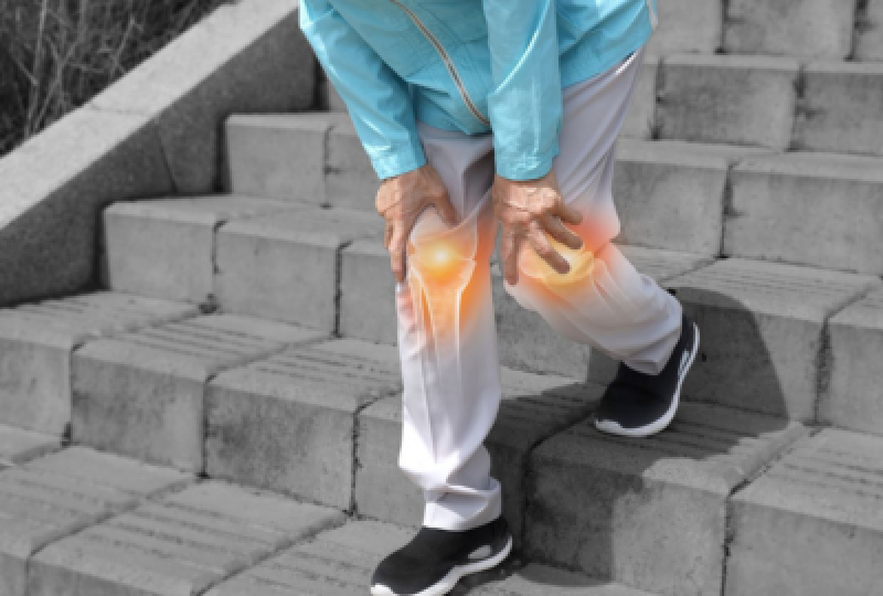 Ce afectiuni provoaca dureri de genunchi la urcat si coborat scarile?