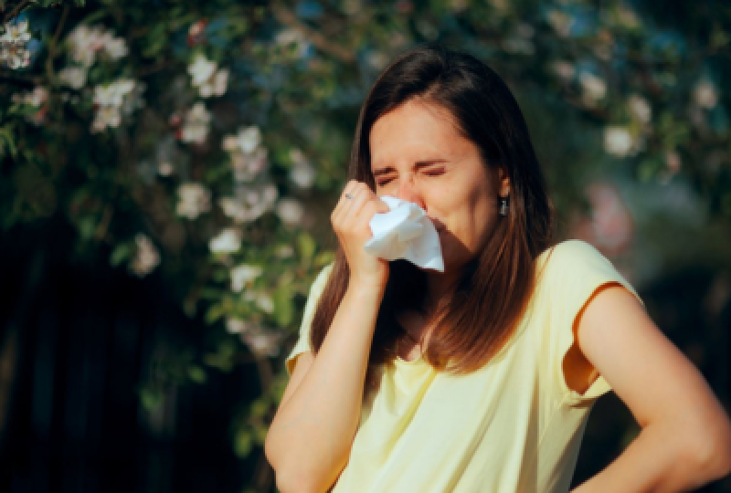 Ce este rinita alergica? Tratament, solutii, preventie