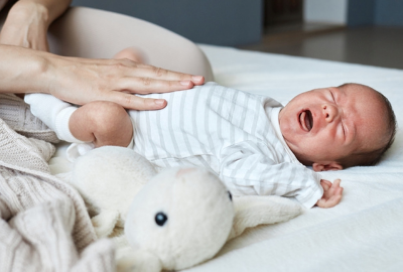Centura anticolici: cum ajuta bebelusul sa scape de disconfortul abdominal
