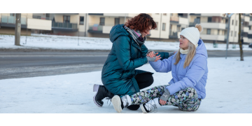 Cum atenuam durerile provocate de entorse si luxatii