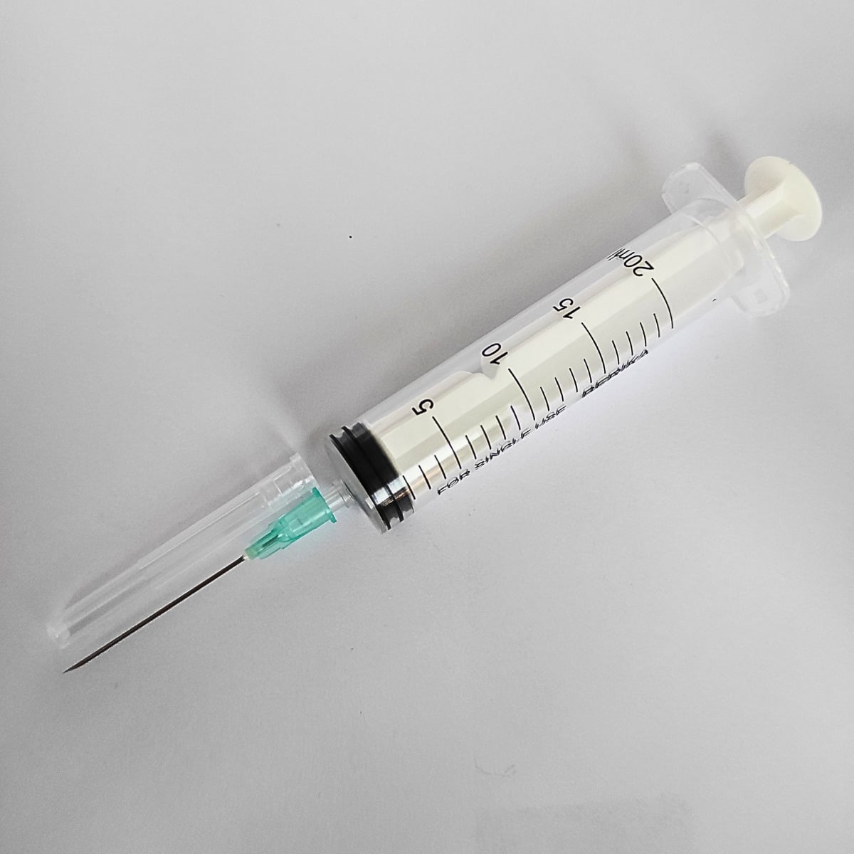 Seringa 20 ml cu ac 21G Luer Slip